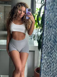 Camila escort in Berlin
