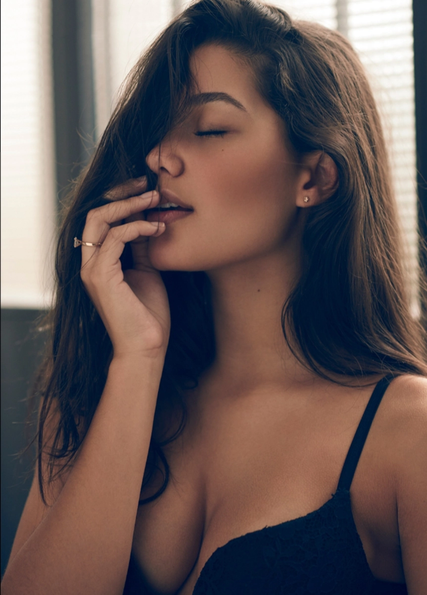Eleanor escort in Berlin