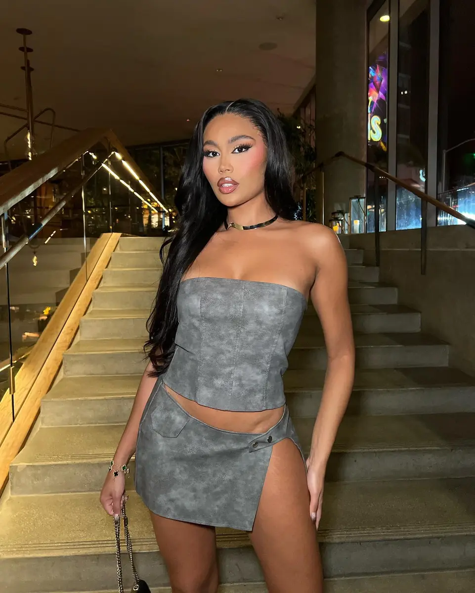 Ella escort in Berlin