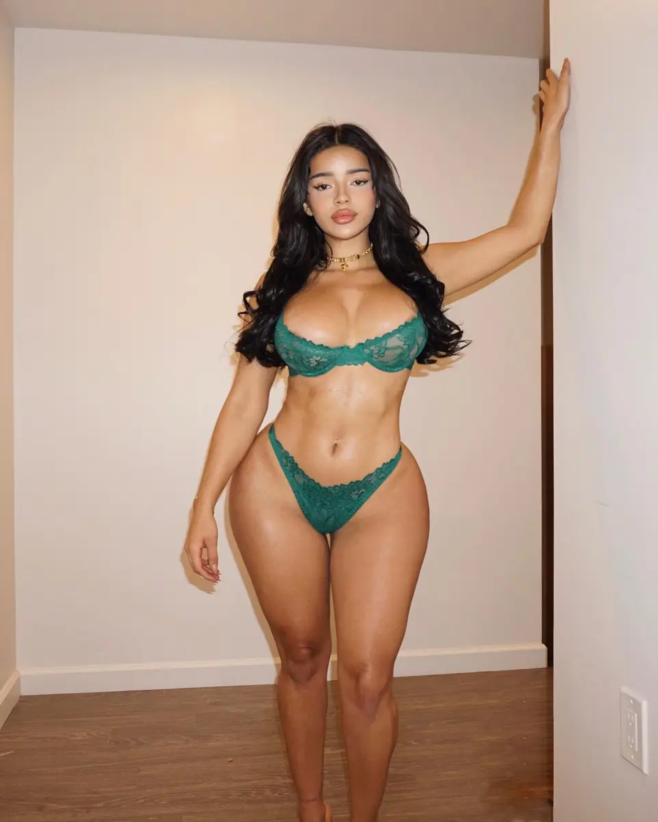 Meagan escort in Berlin