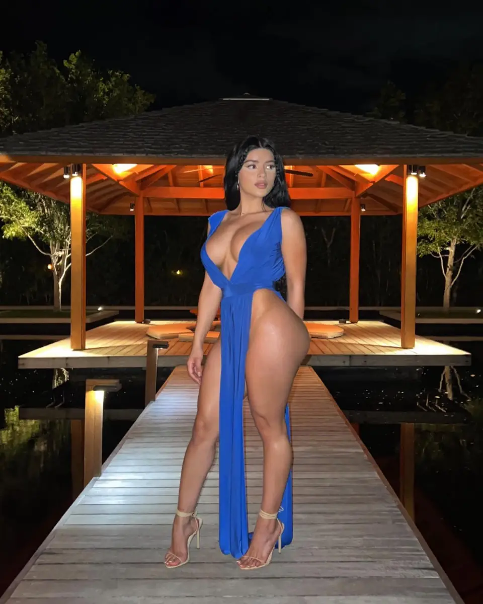 Meagan escort in Berlin